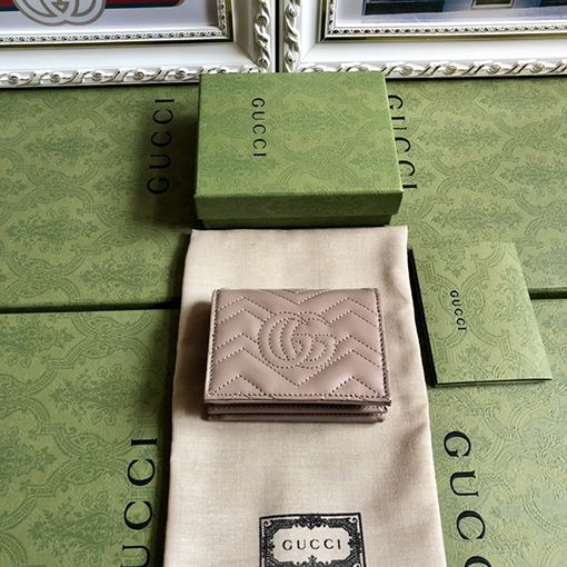 グッチブランドコピー 新しい小型カードホルダー