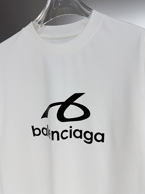 バレンシアガブランドスーパーコピー BALENCIAGA クラシック半袖Tシャツ