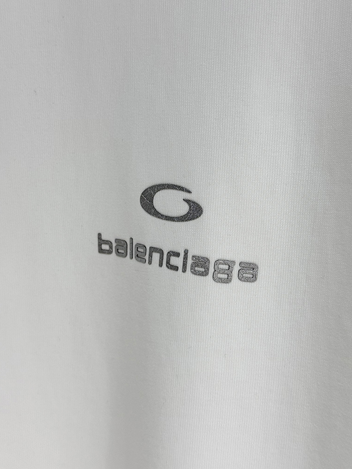 バレンシアガ BALENCIAGA 新モデル半袖Tシャツ