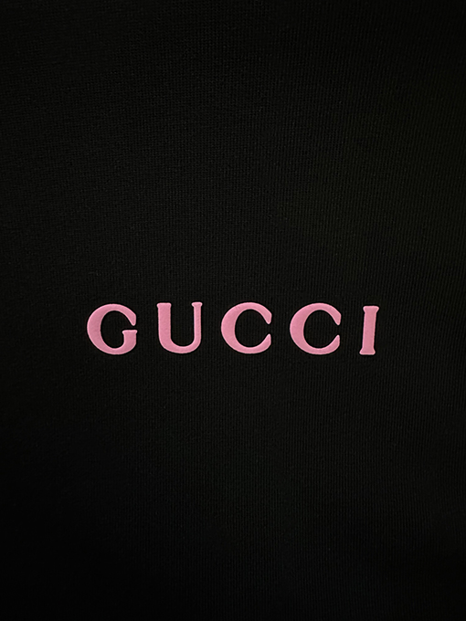 グッチスーパーコピー GUCCI 発泡パウダーロゴ入り半袖Tシャツ