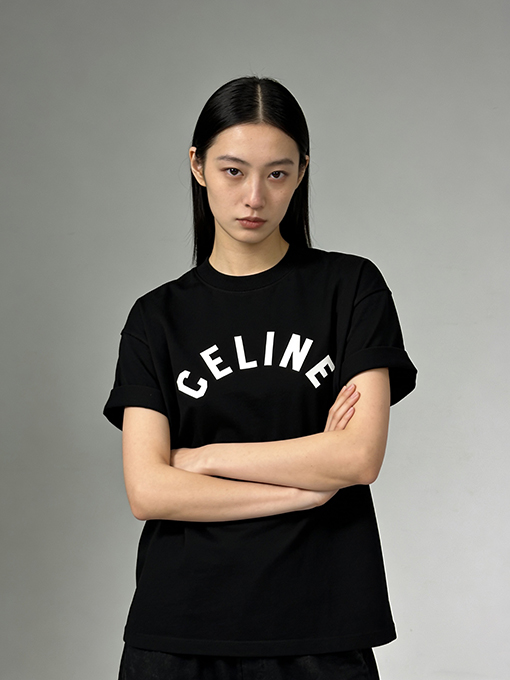 セリーヌ CELINE レターロゴ入り半袖Tシャツ
