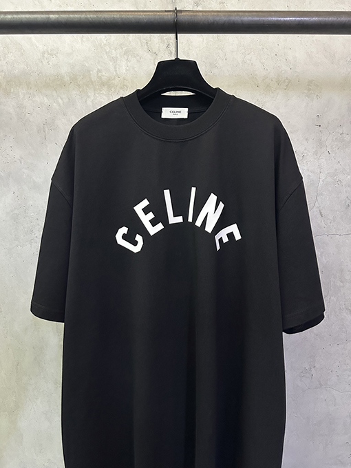 セリーヌ CELINE レターロゴ入り半袖Tシャツ