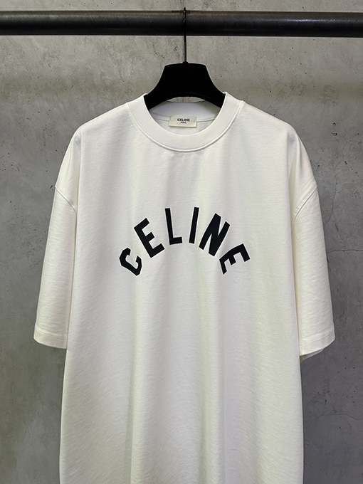 セリーヌ CELINE レターロゴ入り半袖Tシャツ