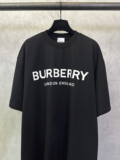バーバリーコピー Burberry ロゴプリント入り半袖Tシャツ