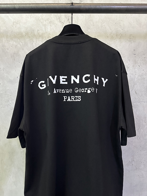 ジバンシイ Givenchy  新モデルレタープリント半袖Tシャツ