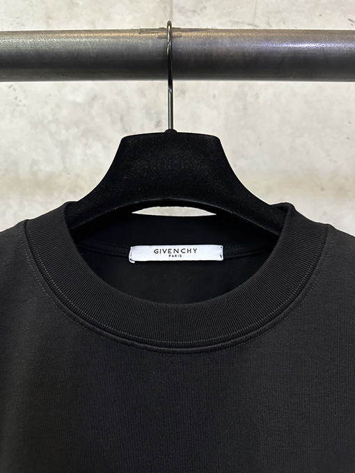 ジバンシイ Givenchy  新モデルレタープリント半袖Tシャツ