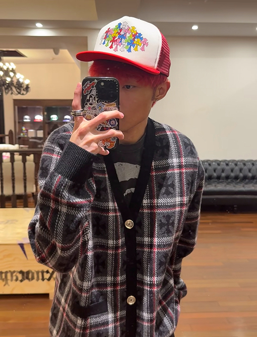 クロムハーツ カシミヤカーディガン