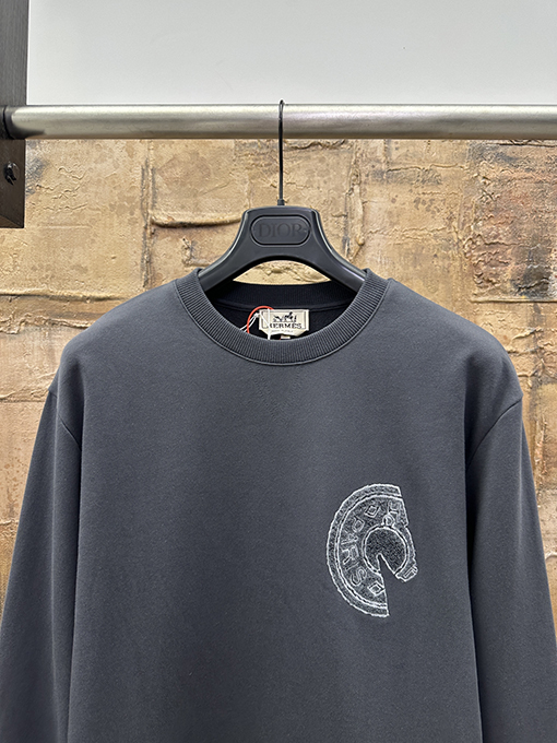 エルメスコピー サドルスタイルのテリークロス刺繍りクルーネックのスウェットシャツ