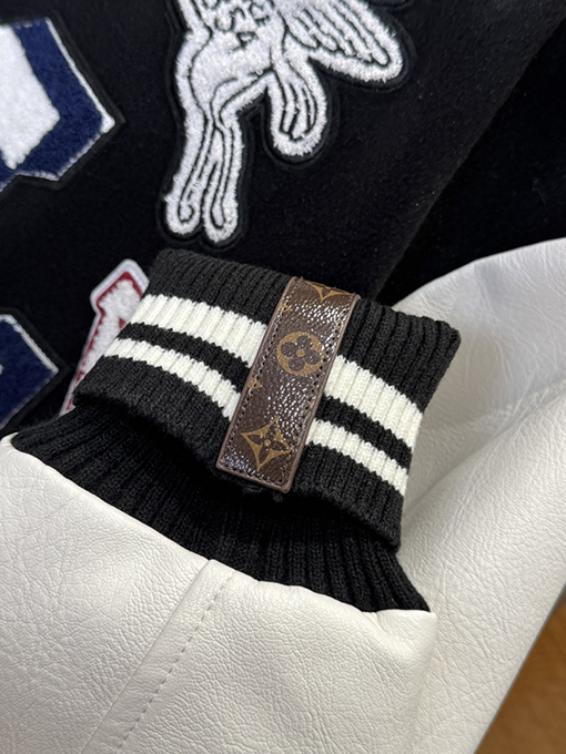 ルイヴィトンコピー 文字柄ストライプのベースボールジャージ