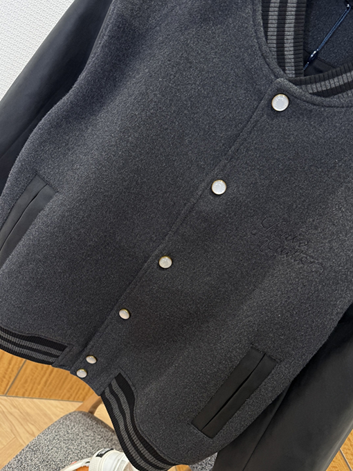 ルイヴィトン 刺繍入りストライプ襟ベースボールジャージ