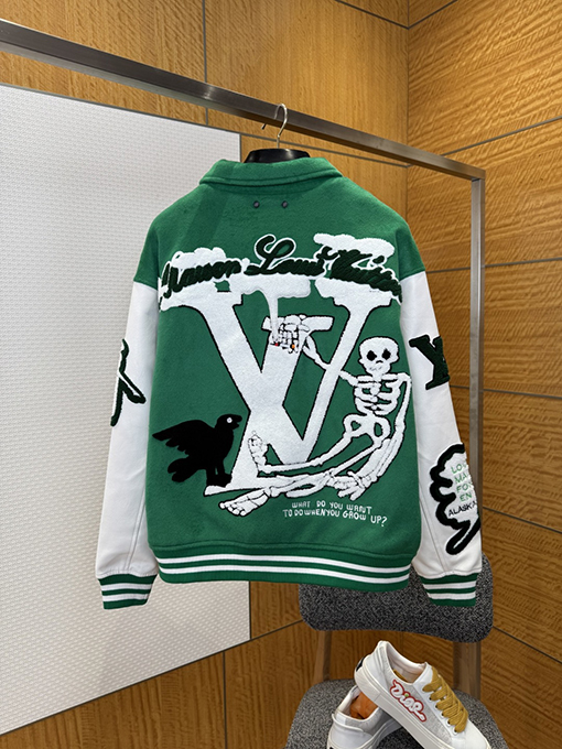 ルイヴィトンスーパーコピー LV オズの魔法使い刺繍りベースボールジャージ