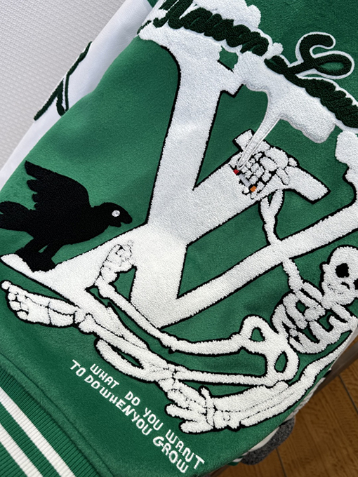 ルイヴィトンスーパーコピー LV オズの魔法使い刺繍りベースボールジャージ