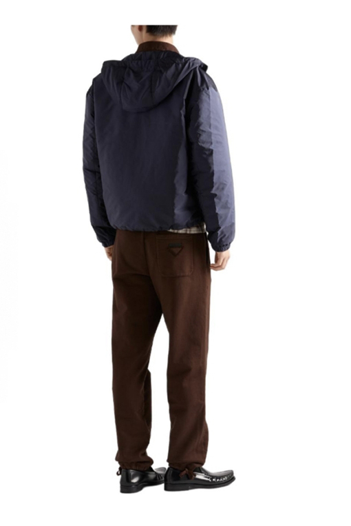 プラダ 布製パッチ付き三角形ロゴ入りフード付きジャケット