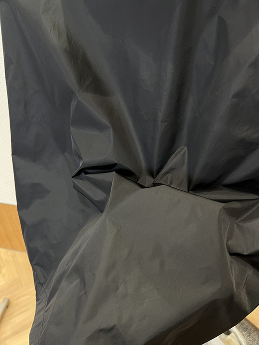 プラダ 布製パッチ付き三角形ロゴ入りフード付きジャケット