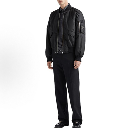 プラダ 袖ポケット付きトライアングルロゴ入りベースボールカラージャケット