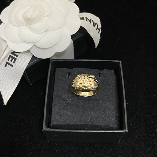 シャネル 新しいキルティングリング