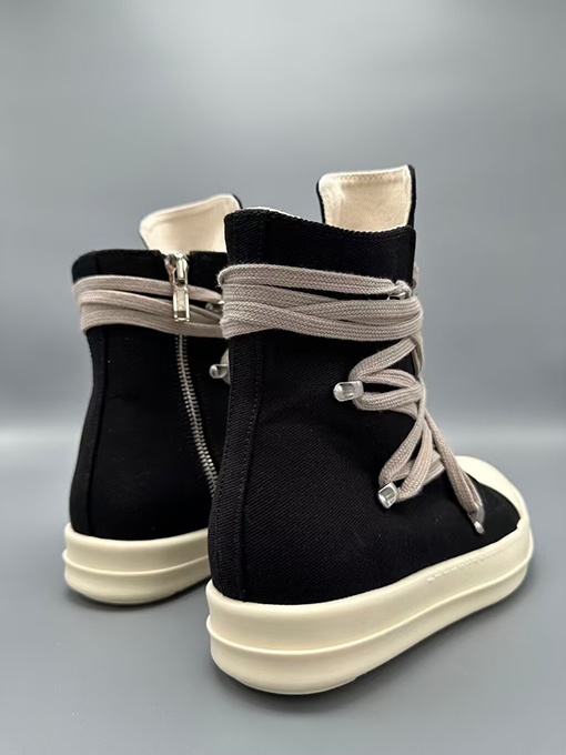 リックオウエンスコピー クラシックでスタイリッシュなハイカットシューズ