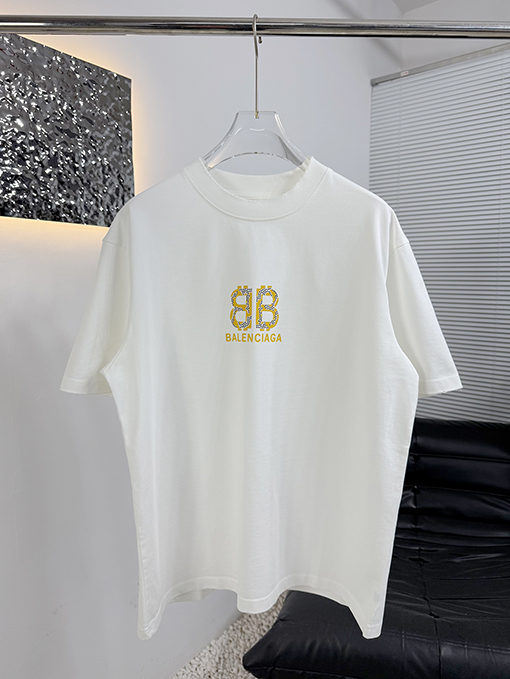 バレンシアガ BALENCIAGA 新モデル半袖Tシャツ