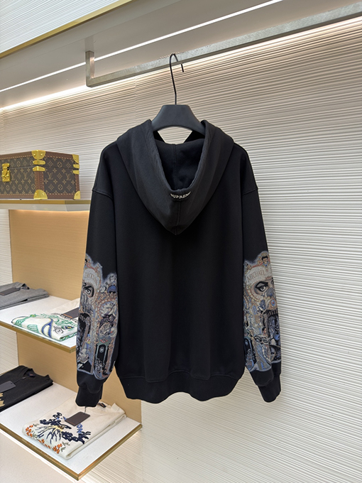 シュプリームスーパーコピー 袖に目のプリント入りコラボレーションデザインのフード付きジップアップスウェットシャツ