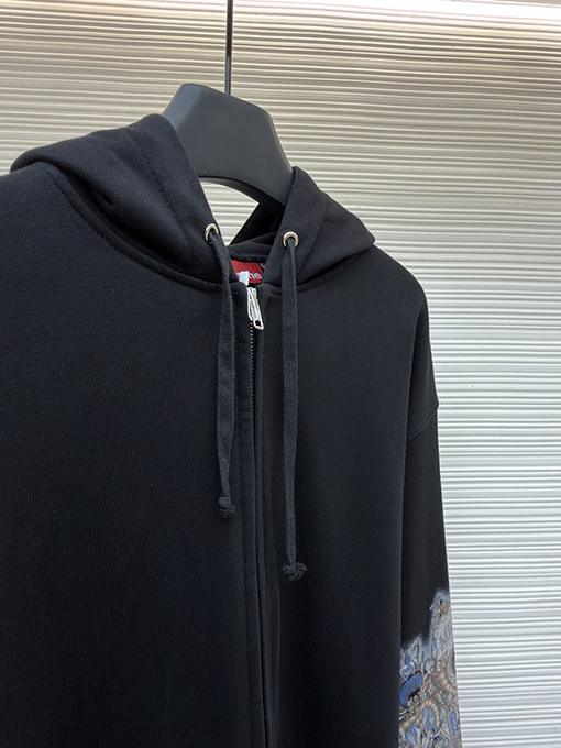 シュプリームスーパーコピー 袖に目のプリント入りコラボレーションデザインのフード付きジップアップスウェットシャツ