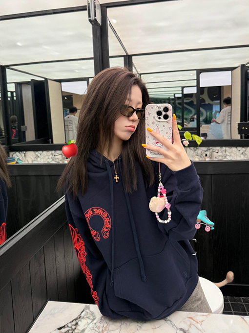 クロムハーツコピー ホースシューフラワー柄のフード付きスウェットシャツ