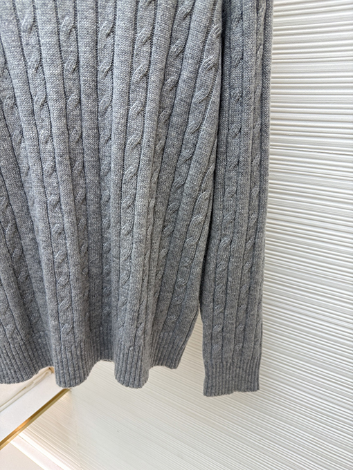 プラダ ケーブルニットセーター