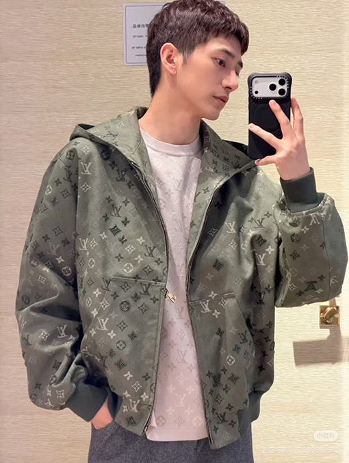 ルイヴィトン キャンバス地のフード付きベルトジャケット