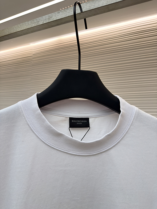 バレンシアガコピー Balenciaga 文字刺繍りクルーネック長袖シャツ