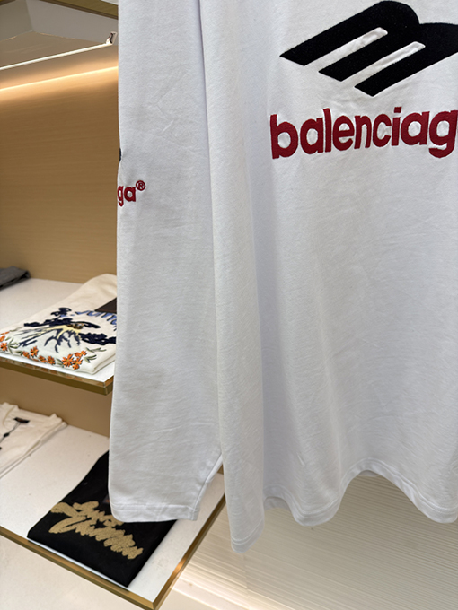 バレンシアガコピー Balenciaga 文字刺繍りクルーネック長袖シャツ