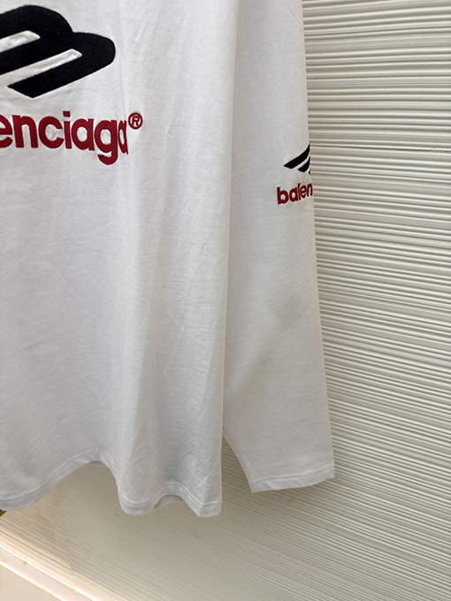 バレンシアガコピー Balenciaga 文字刺繍りクルーネック長袖シャツ