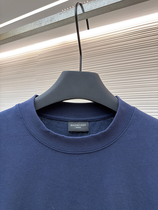 バレンシアガコピー Balenciaga 文字刺繍りクルーネック長袖シャツ