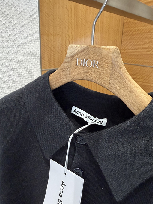 アクネストゥディオズコピー Acne Studios 文字刺繍り襟付きニットポロシャツ