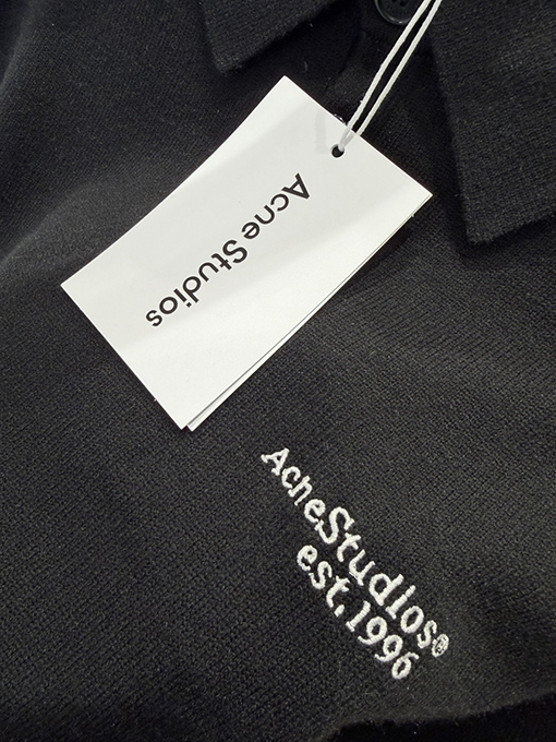 アクネストゥディオズコピー Acne Studios 文字刺繍り襟付きニットポロシャツ