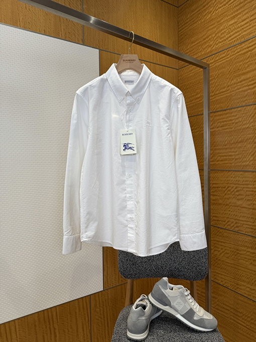 バーバリー 騎士の刺繍り長袖襟付きシャツ