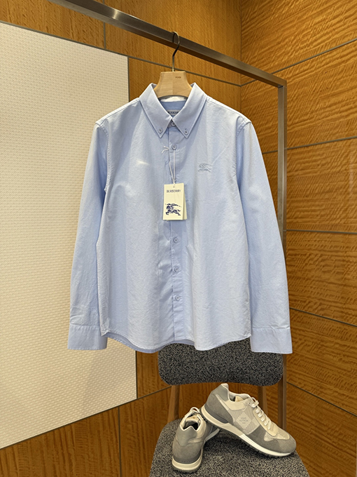 バーバリー 騎士の刺繍り長袖襟付きシャツ