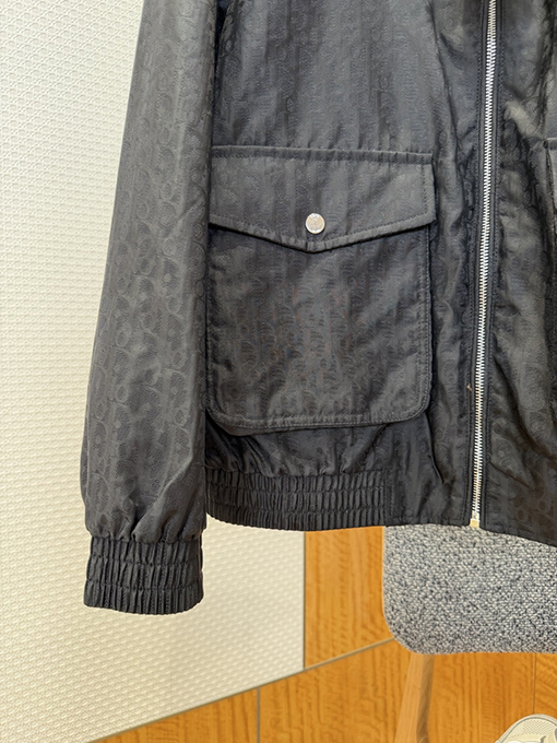 ディオールスーパーコピー ダーク柄ジャカードスタンドカラーコート