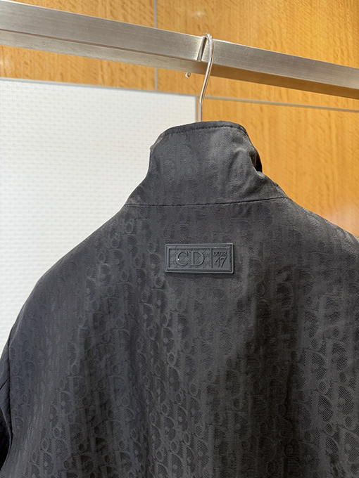 ディオールスーパーコピー ダーク柄ジャカードスタンドカラーコート