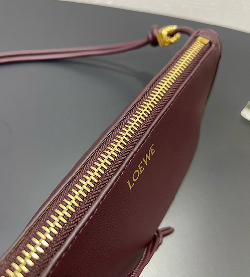  ロエベ Joya レディースアコーディオン式脇下バッグ