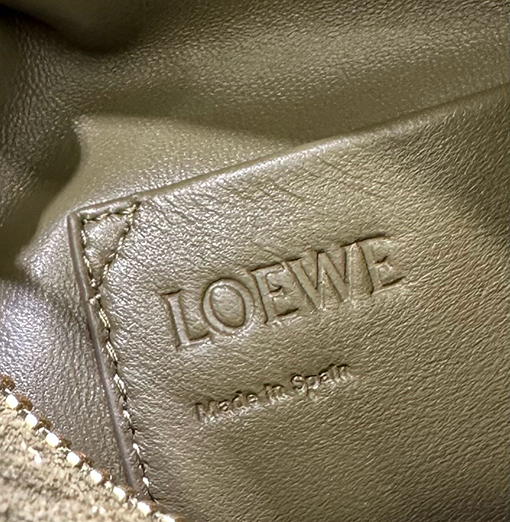 ロエベブランドコピー Puzzle 手織レディースりのバッグ