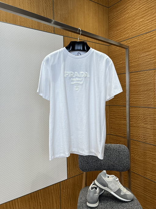 プラダコピー PRADA エンボスロゴ入りクルーネック半袖Tシャツ