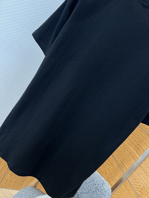 プラダコピー PRADA エンボスロゴ入りクルーネック半袖Tシャツ