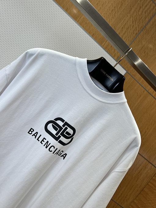 バレンシアガ BALENCIAGA プリントロゴ入り半袖Tシャツ