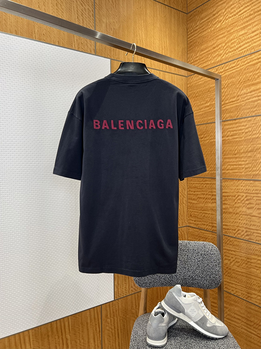 バレンシアガコピー BALENCIAGA カラーブロック刺繍りクルーネック半袖Tシャツ