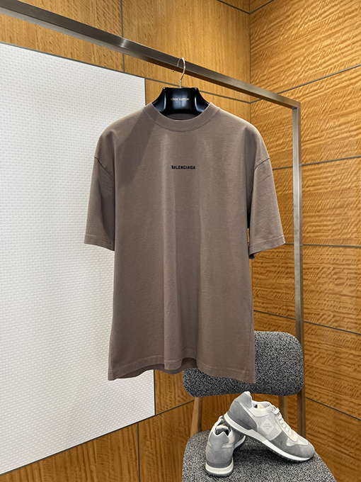 バレンシアガコピー BALENCIAGA カラーブロック刺繍りクルーネック半袖Tシャツ