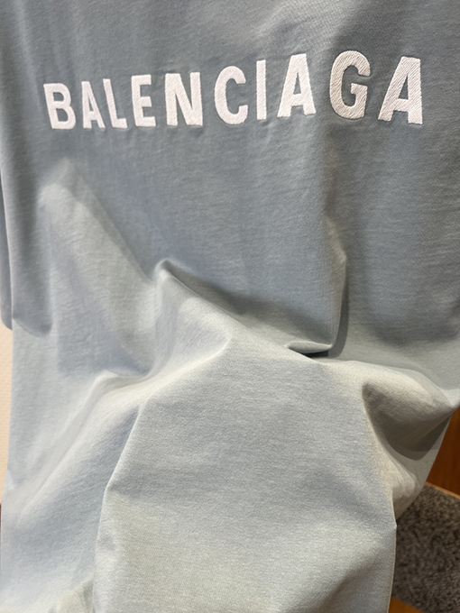 バレンシアガコピー BALENCIAGA カラーブロック刺繍りクルーネック半袖Tシャツ