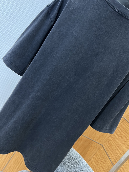 バレンシアガスーパーコピー BALENCIAGA 新モデルプリントロゴ入り半袖Tシャツ