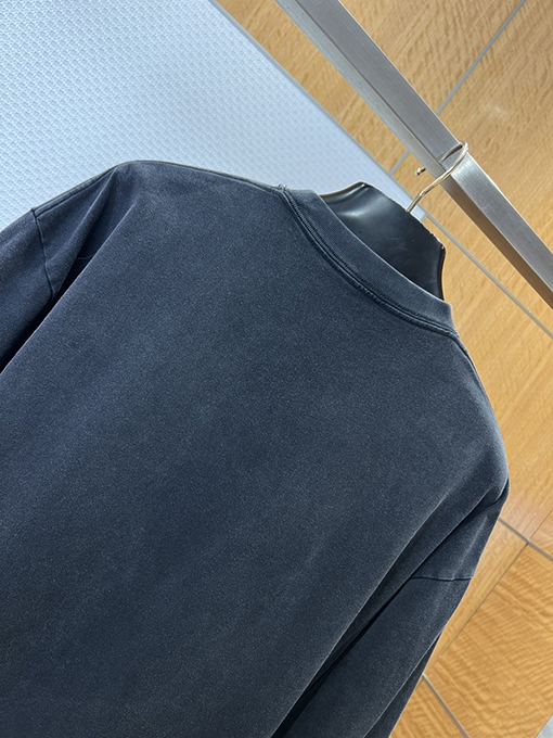 バレンシアガスーパーコピー BALENCIAGA 新モデルプリントロゴ入り半袖Tシャツ