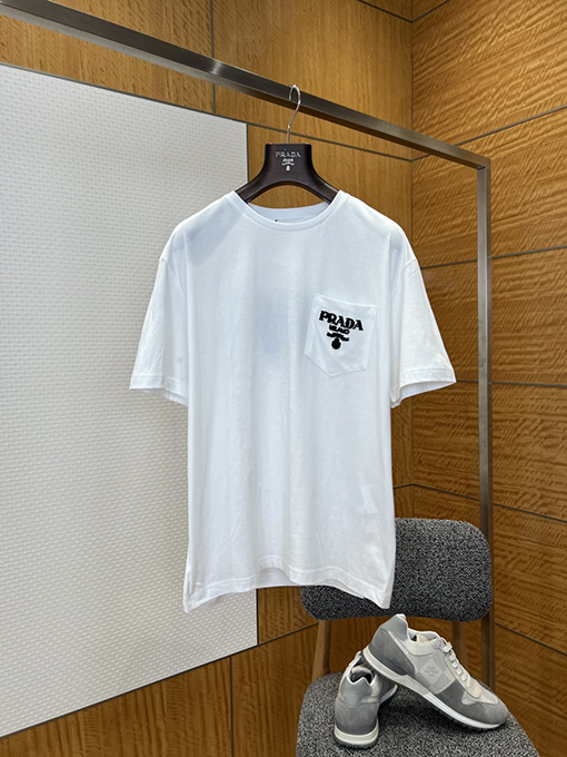 プラダ レターポケット付きクルーネック半袖Tシャツ