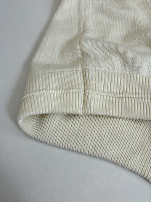 ルイヴィトンコピー LV 新作レザーロゴ刺繍入りフード付きニットセーター