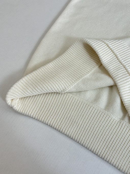 ルイヴィトンコピー LV 新作レザーロゴ刺繍入りフード付きニットセーター